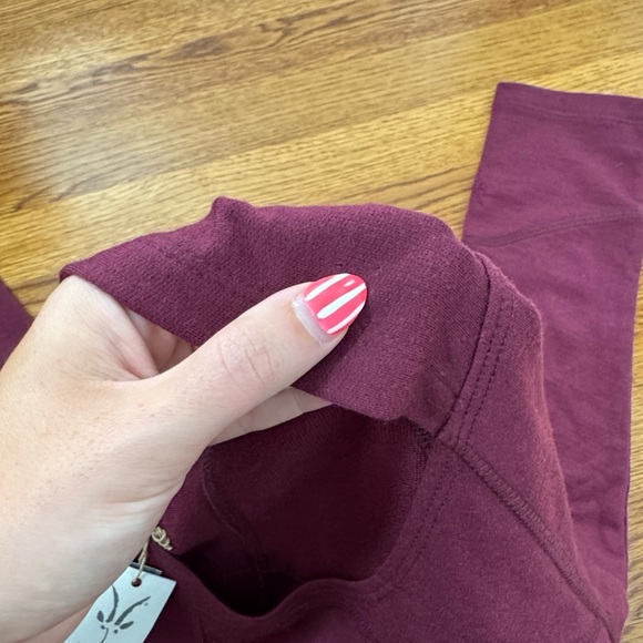 NWT Ibex hoody Marino Wool dress cabernet size XS - Picture 9 of 9